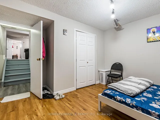 Additional image 41 of 10 Madison St