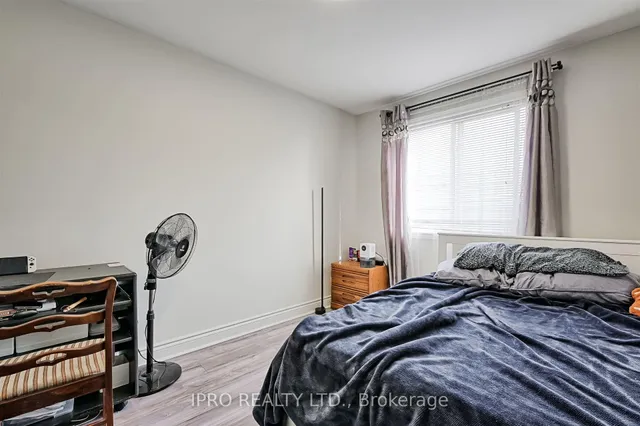 Additional image 21 of 657 Evans Ave