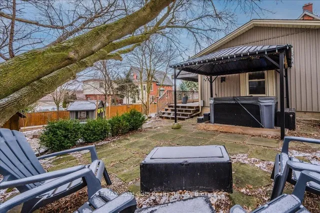 Additional image 34 of 56 Woolwich St