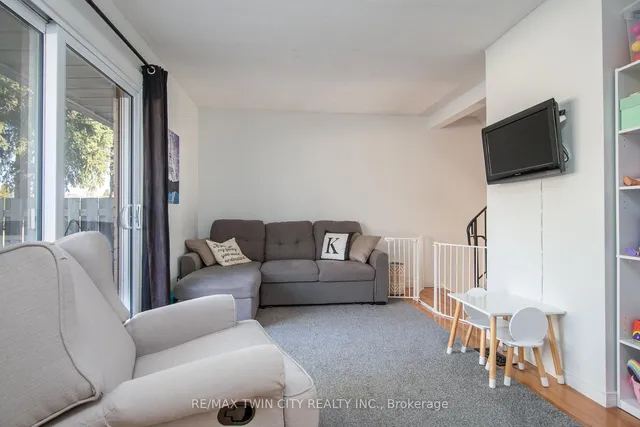 Additional image 16 of 634 Strasburg Rd Unit 32