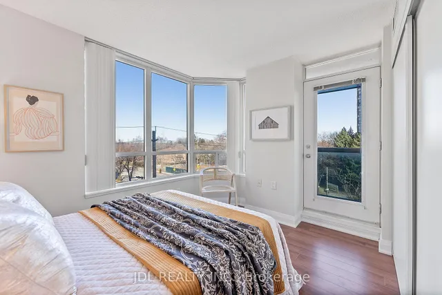 Additional image 7 of 35 Finch Ave Unit 605