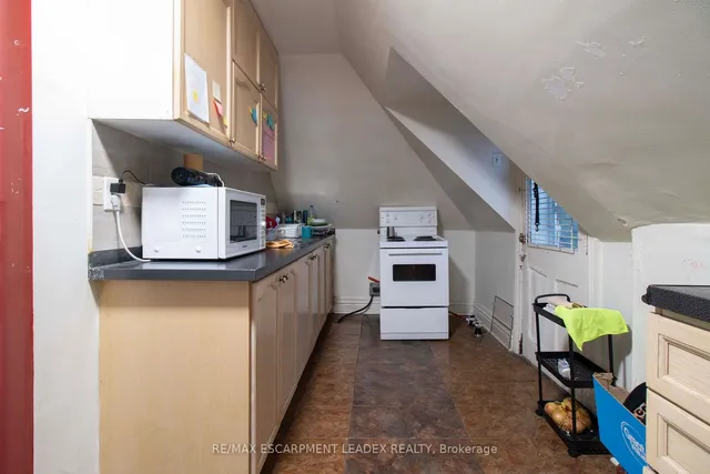 Additional image 23 of 417 King St