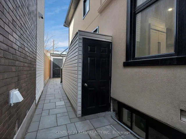 Additional image 35 of 72 Redwood Ave