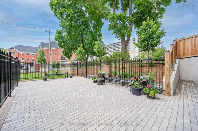 Additional image 45 of 399 Queen St Unit 210