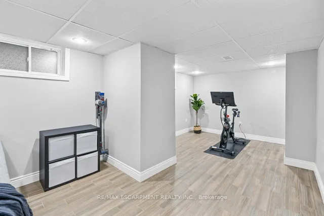 Additional image 28 of 377 East 16th St