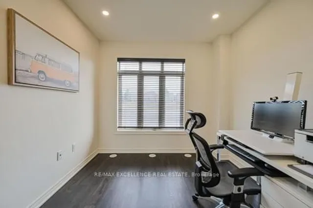 Additional image 10 of 469 Dundas St