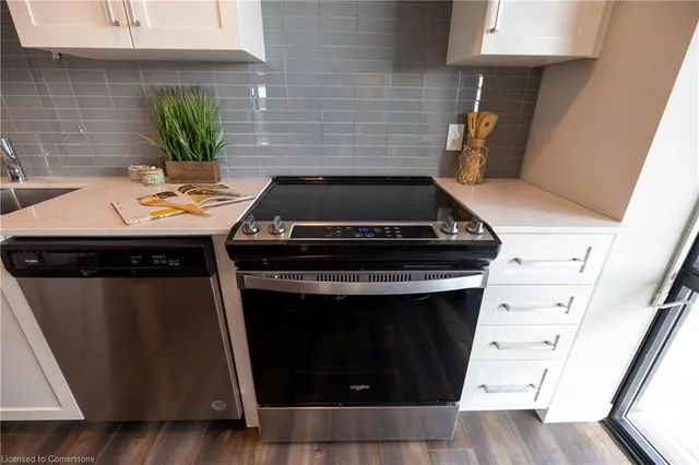 Additional image 14 of 15 Queen St Unit 902