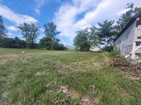 3424 Mount Elliott St, Detroit, MI 48207