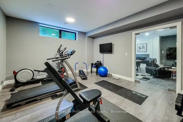 Additional image 32 of 806 Alexander Rd