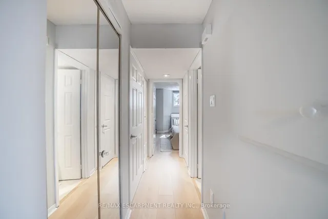 Additional image 11 of 36 Shank St Unit B