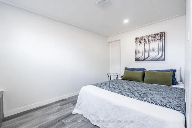 Additional image 37 of 2305 Wagner Cres