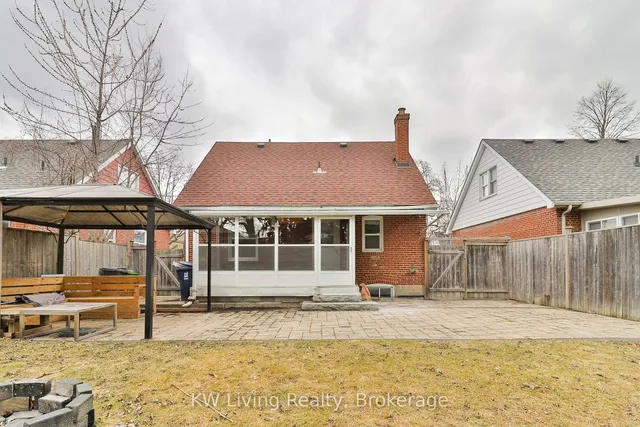 Additional image 30 of 11 Dorine Cres