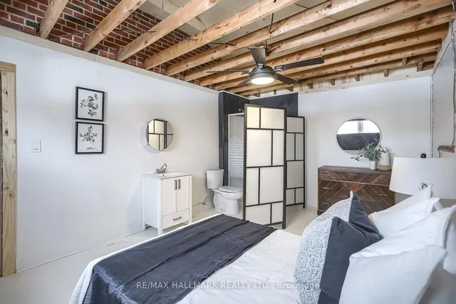 Additional image 19 of 6 Thirty First St