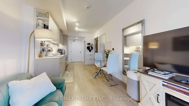 Additional image 8 of 19 Western Battery Rd Unit 3203