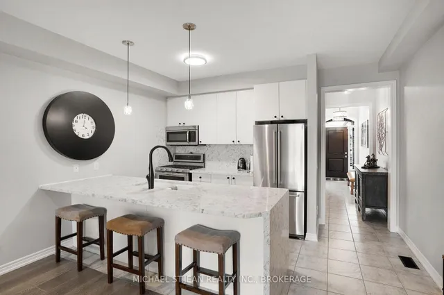 Additional image 14 of 5056 New St Unit 15