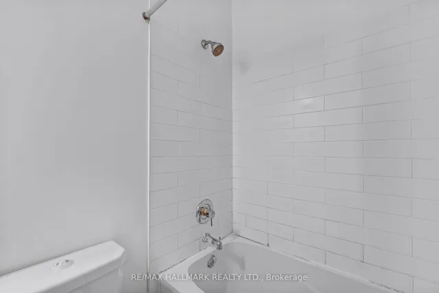 Additional image 15 of 169 Fort York Blvd Unit 913