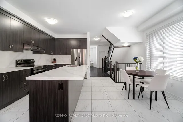 Additional image 11 of 12 Faye St