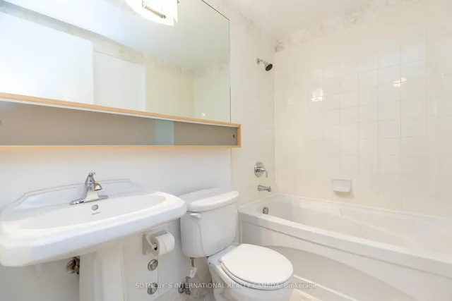 Additional image 11 of 85 Bloor St Unit 2004