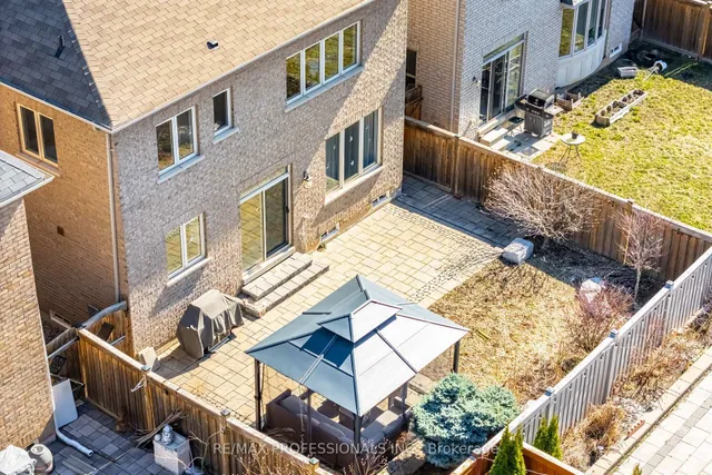 Additional image 43 of 35 Lampman Cres