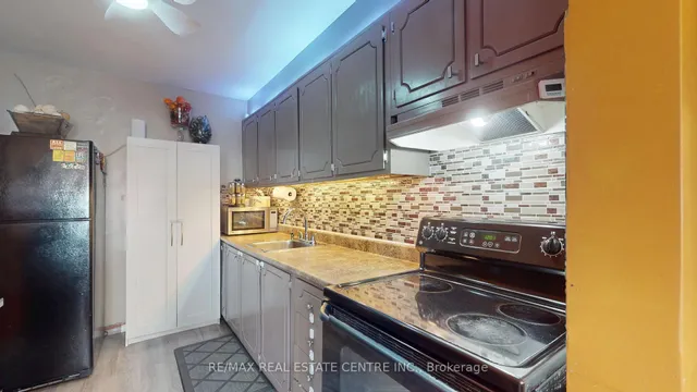 Additional image 12 of 2245 Eglinton Ave Unit 807