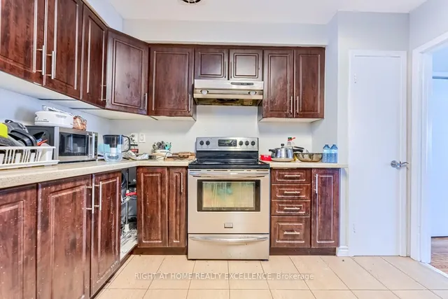 Additional image 14 of 24 Flowertown Ave