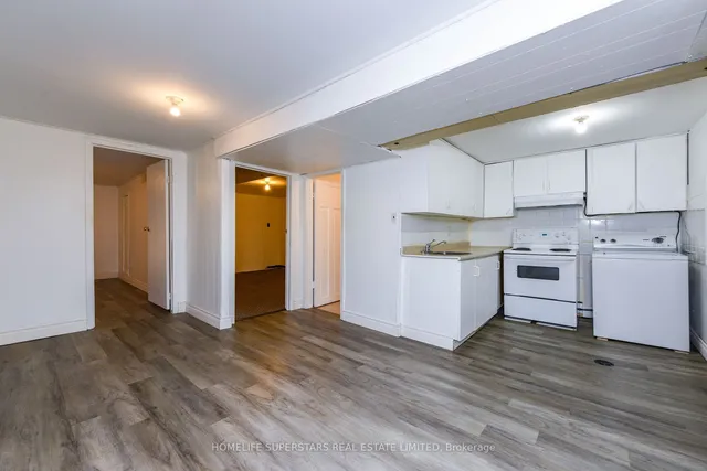 Additional image 29 of 3424 Laddie Cres