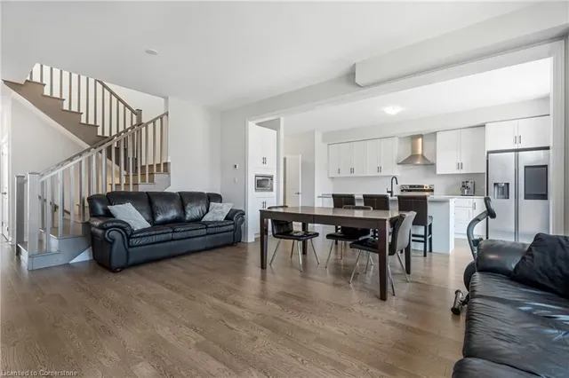 Additional image 9 of 127 Starfire Cres