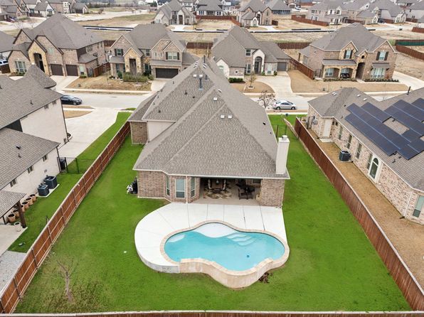 9916 Villa Verde Dr, Fort Worth, TX 76179