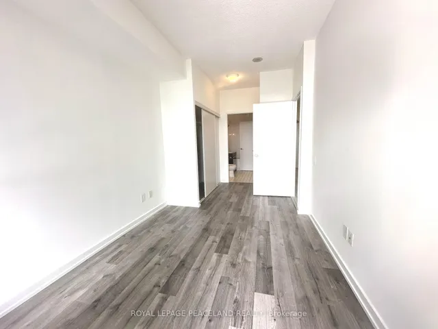 Additional image 23 of 33 Singer Crt Unit 2910