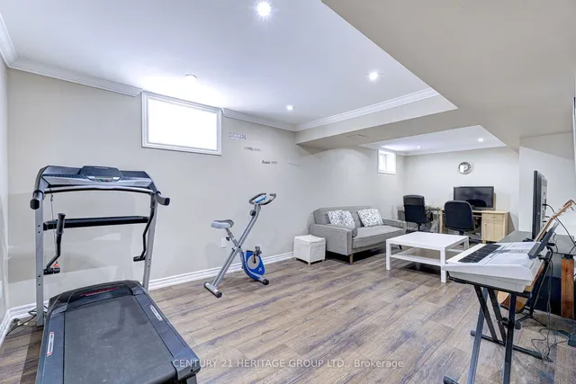 Additional image 37 of 37 Selkirk Ave