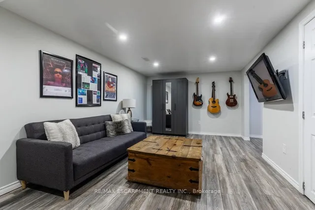 Additional image 36 of 98 Forestgate Dr