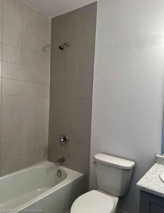 Additional image 10 of 450 Dundas St Unit 417