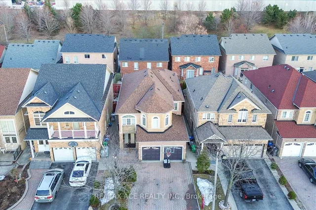 Additional image 3 of 62 Saffron Cres
