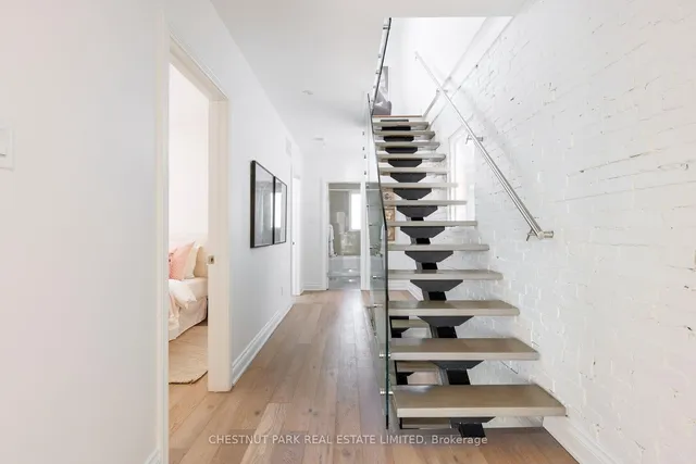 Additional image 22 of 144 Barton Ave