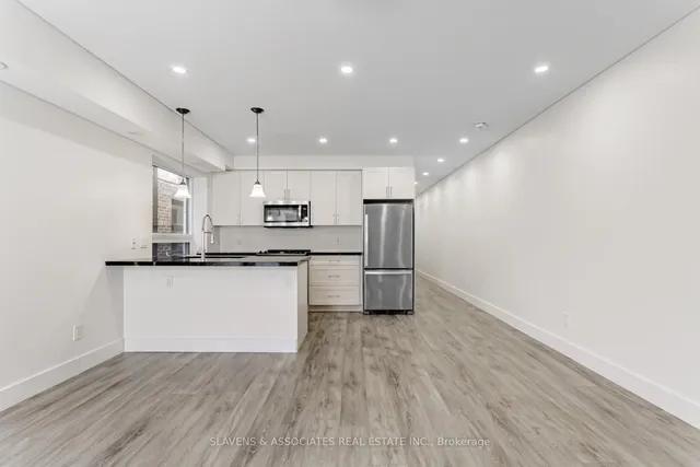 Additional image 11 of 1088 Avenue Rd