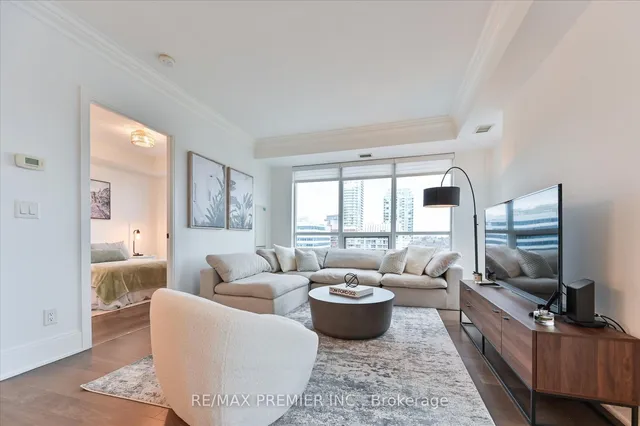 Additional image 16 of 25 Broadway Ave Unit 1002