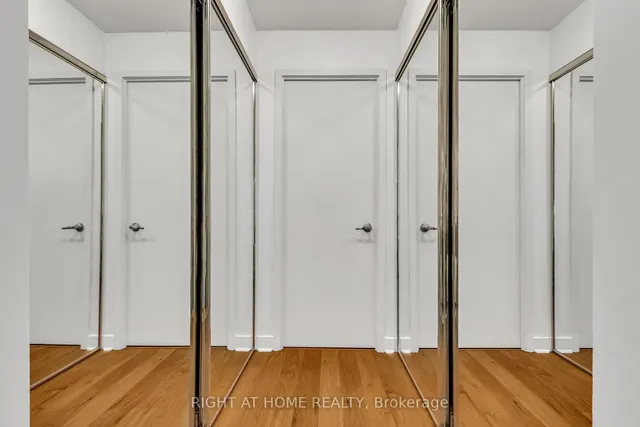 Additional image 27 of 320 Richmond St Unit 305