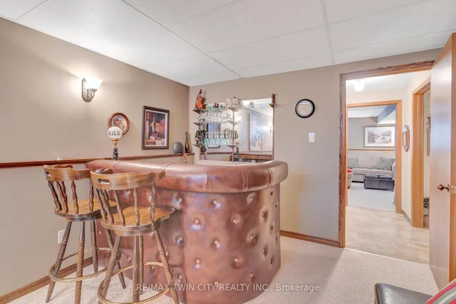 Additional image 31 of 158 Martinglen Cres