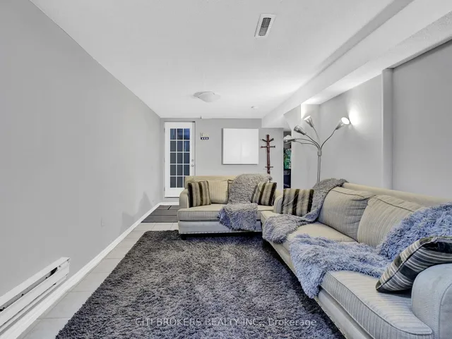 Additional image 36 of 123 Sal Circ