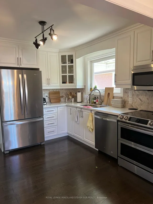 Additional image 10 of 28 Earlton Crt