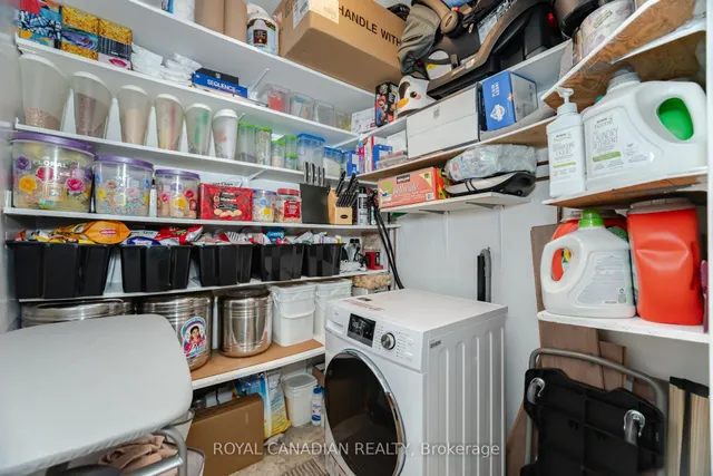 Additional image 22 of 17 Knightsbridge Rd Unit 1605