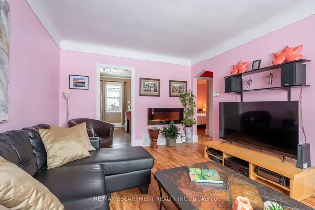 Additional image 10 of 119 East 17th St