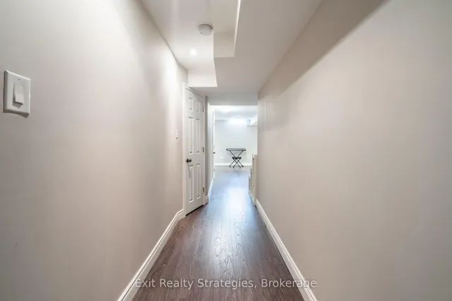 Additional image 37 of 15 Marina Point Cres