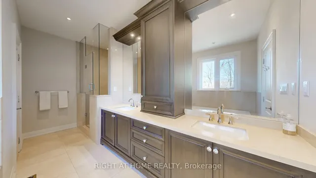 Additional image 19 of 84 Roberta Dr