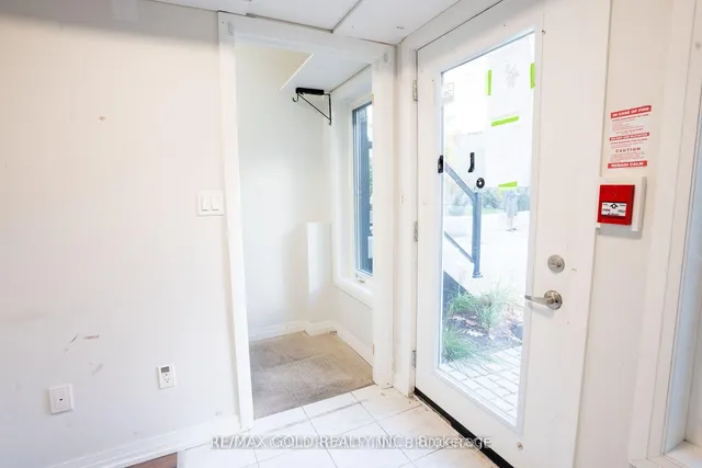 Additional image 18 of 402 The East Mall N/A Unit 116