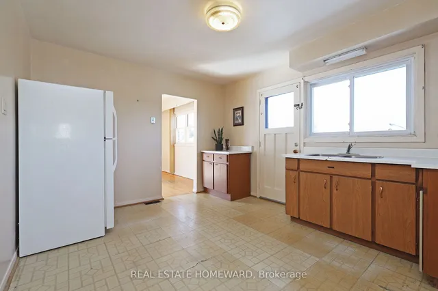 Additional image 13 of 36 Manorglen Cres