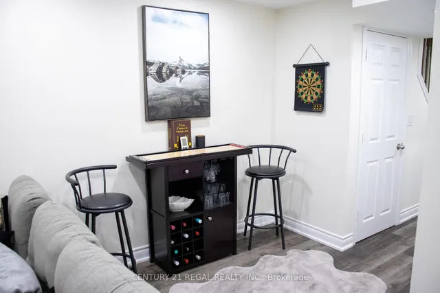 Additional image 23 of 183 Penny Lane