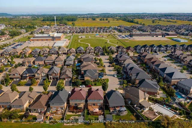 Additional image 37 of 60 Sundance Cres