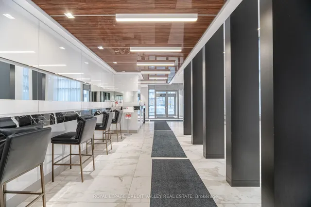 Additional image 40 of 32 Forest Manor Rd Unit 413