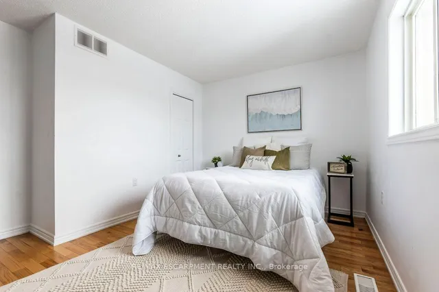 Additional image 25 of 62 Spadara Dr